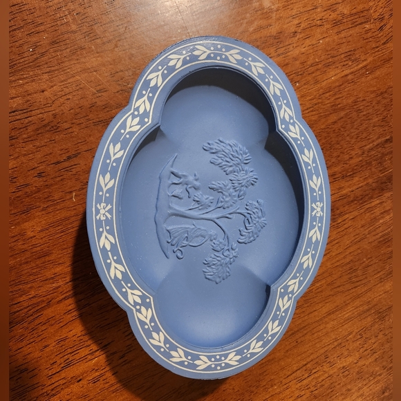 Vintage Other - Vintage Avonshire Blue Soap Dish & Carved Soap